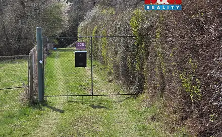 Prodej domu 80 m² s pozemkem 4 023 m², Zahrady, Český Brod, okres Kolín