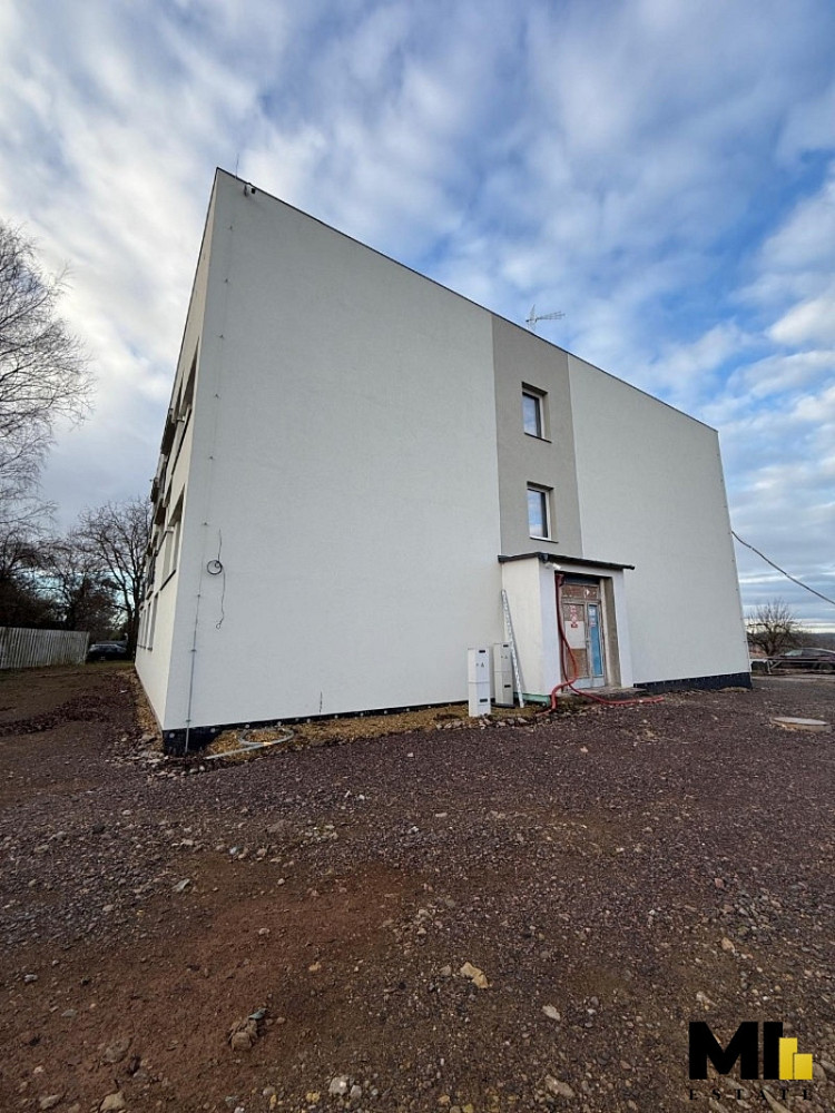 Prodej nájemního domu, činžáku 986 m² – fotografie 3
