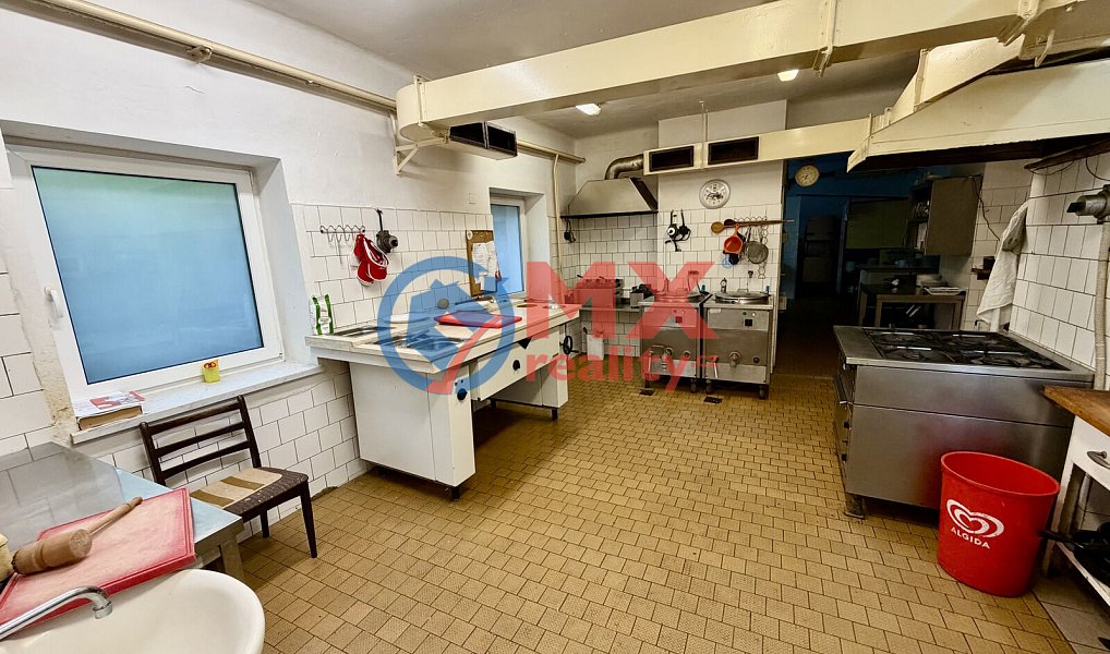 Prodej ubytovacího objektu 2 428 m², Sobotín – náhled fotky 14