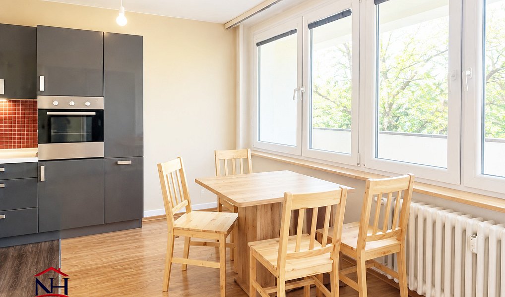 Prodej bytu 3+1 70 m², Teplice – náhled fotky 2