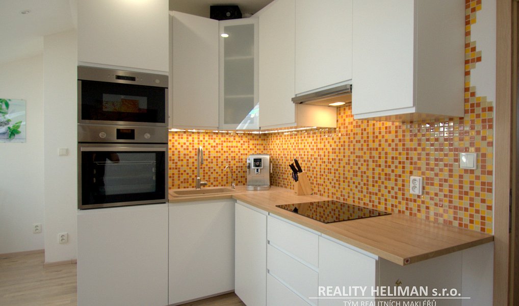 Prodej bytu 1+kk 40 m², Kladno – náhled fotky 4