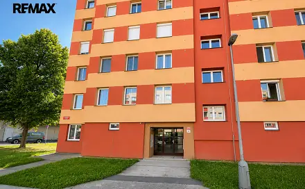 Prodej bytu 3+1 70 m², Průběžná, České Budějovice - České Budějovice 3