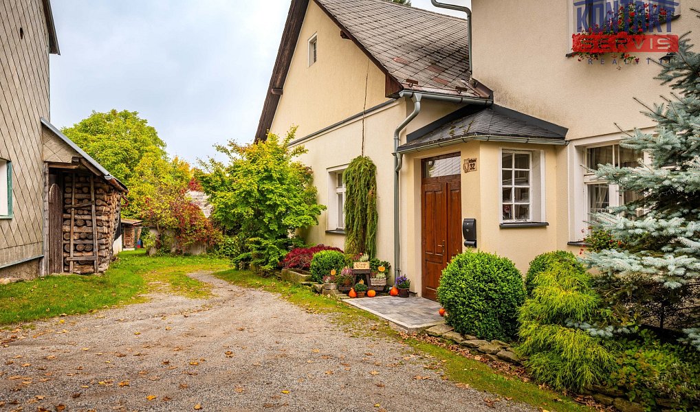 Prodej ubytovacího objektu 660 m², Stachy – náhled fotky 14