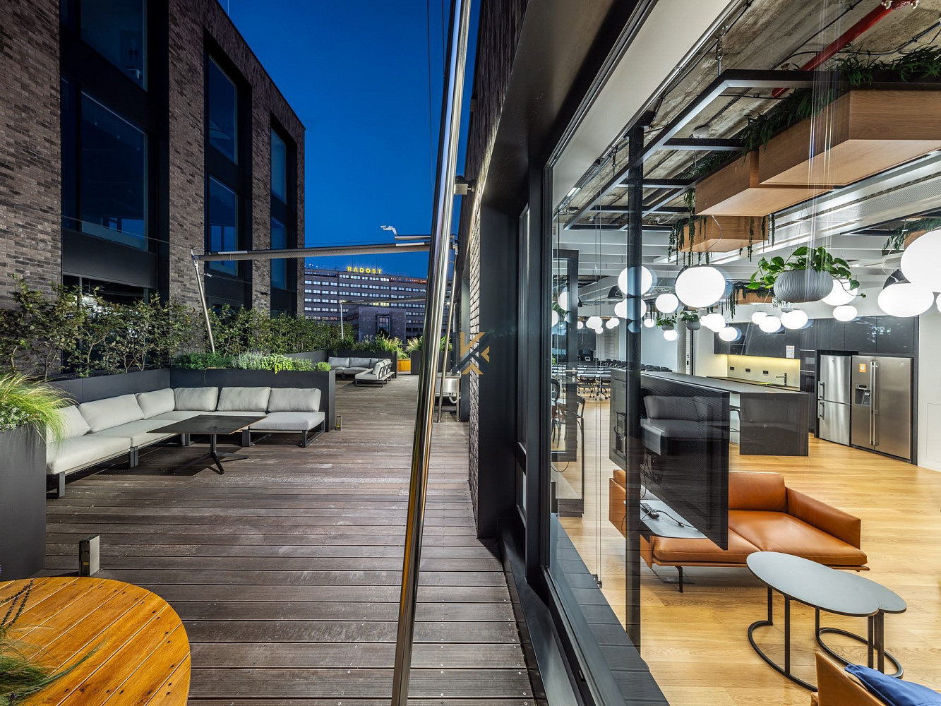 Pronájem kanceláře 457 m² – fotografie 5