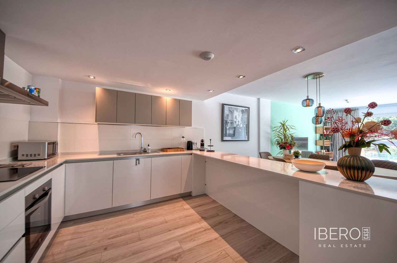 Prodej bytu 4+kk 146 m² — photo 2