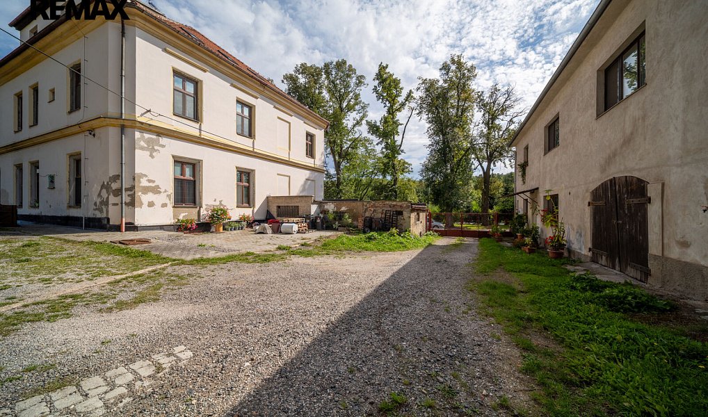 Prodej bytu 3+1 110 m², Kladno – náhled fotky 48