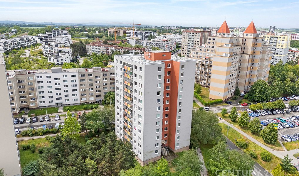 Prodej bytu 3+1 77 m², Praha – náhled fotky 34
