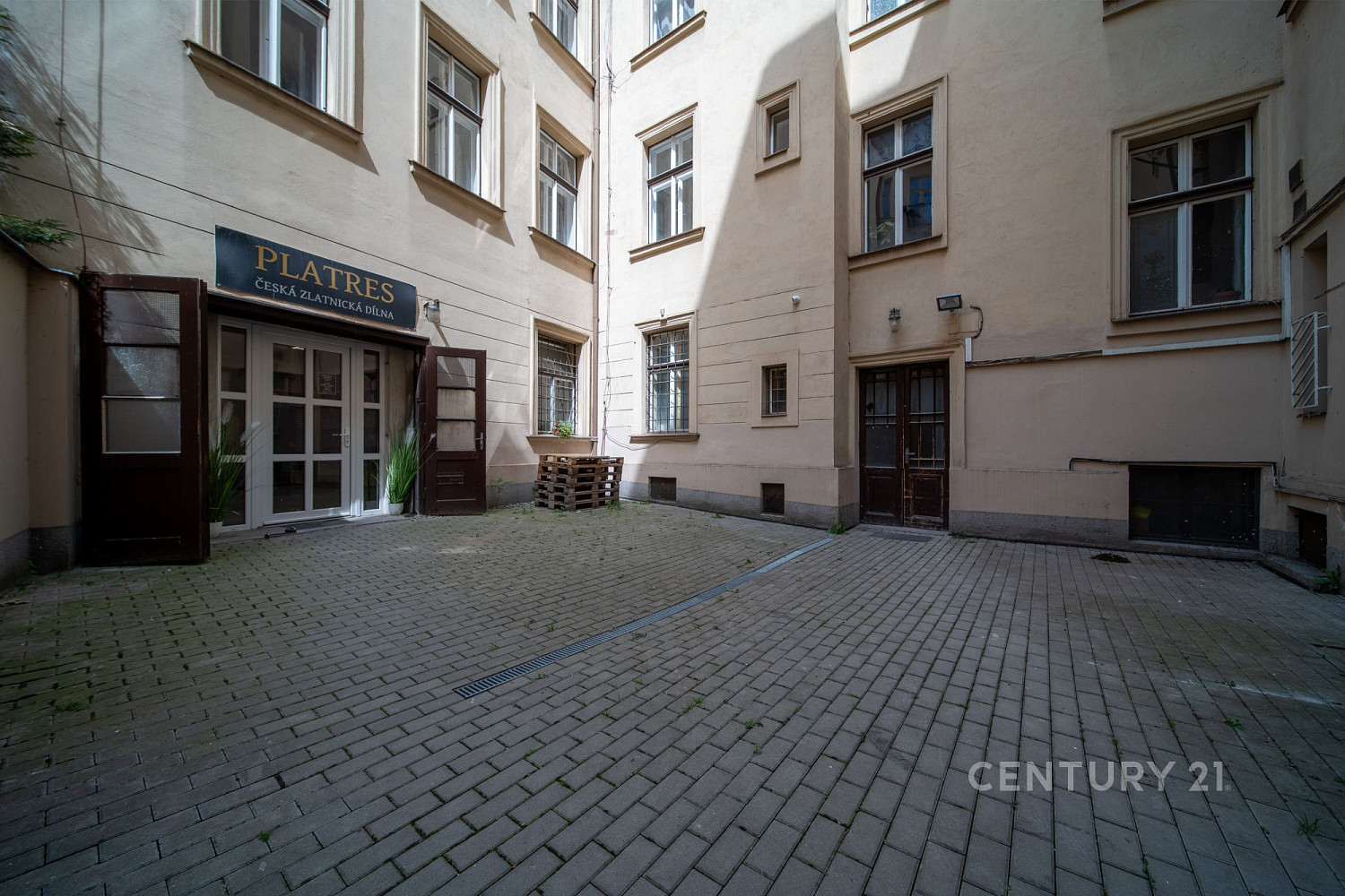 Prodej komerčního objektu (jiného typu) 113 m²