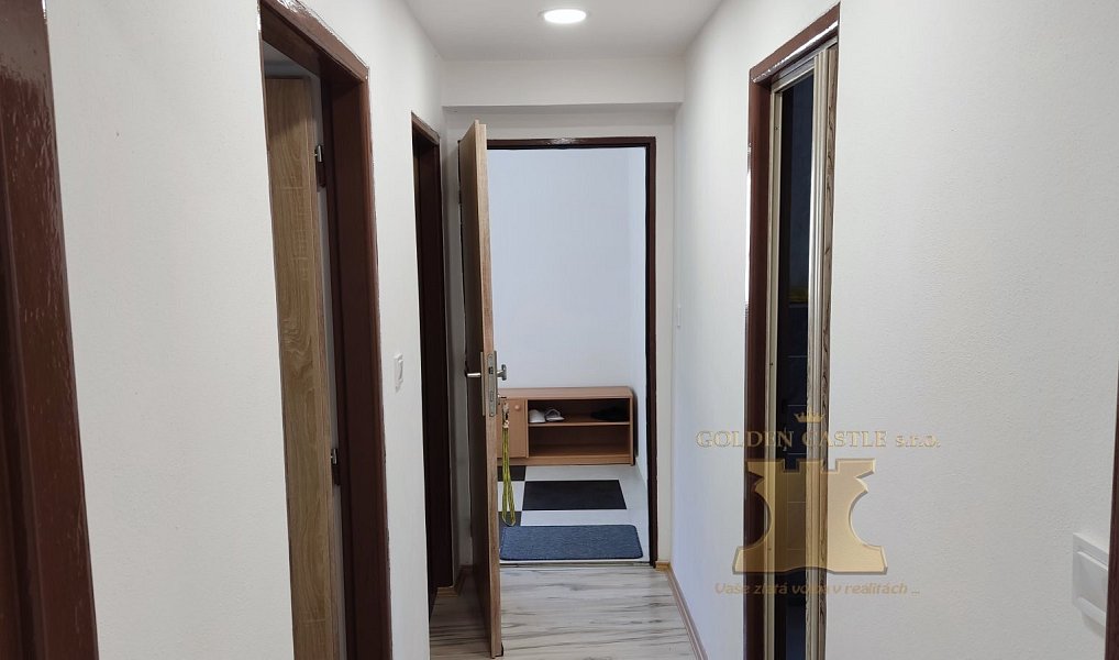 Prodej domu 200 m² s pozemkem 1 009 m², Kamýk nad Vltavou – náhled fotky 12