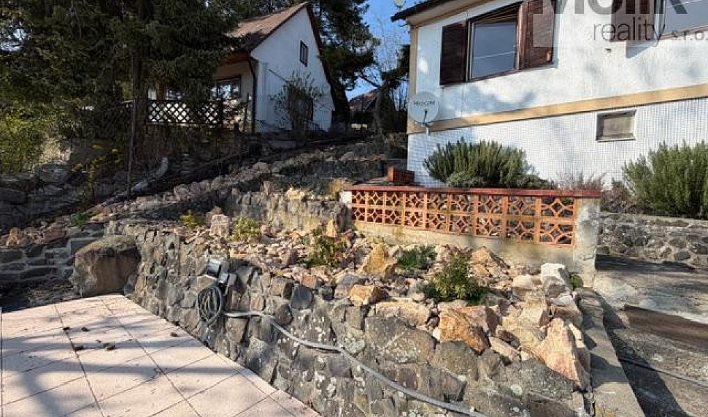 Prodej chaty/chalupy 777 m² s pozemkem 733 m², Dolní Zálezly – náhled fotky 5