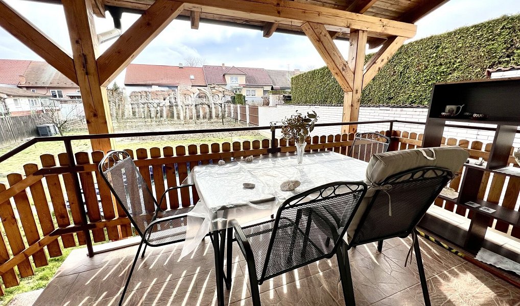 Prodej domu 110 m² s pozemkem 511 m², Ratíškovice – náhled fotky 3