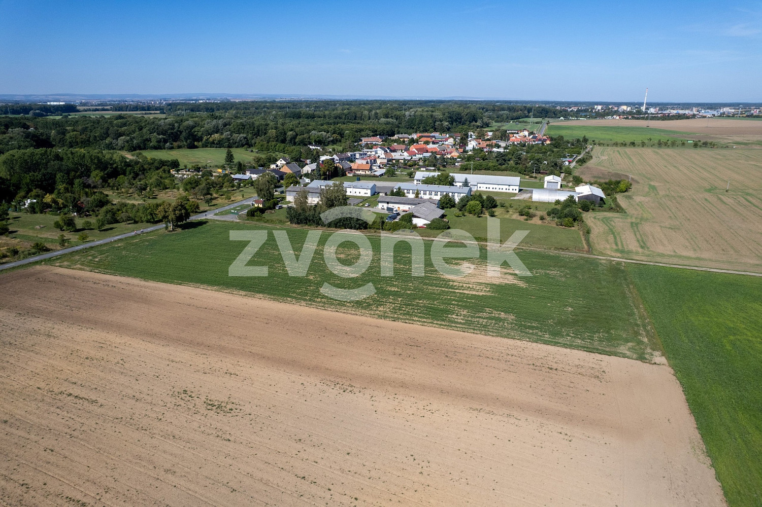 Prodej komerčního pozemku 12 000 m² – fotografie 3