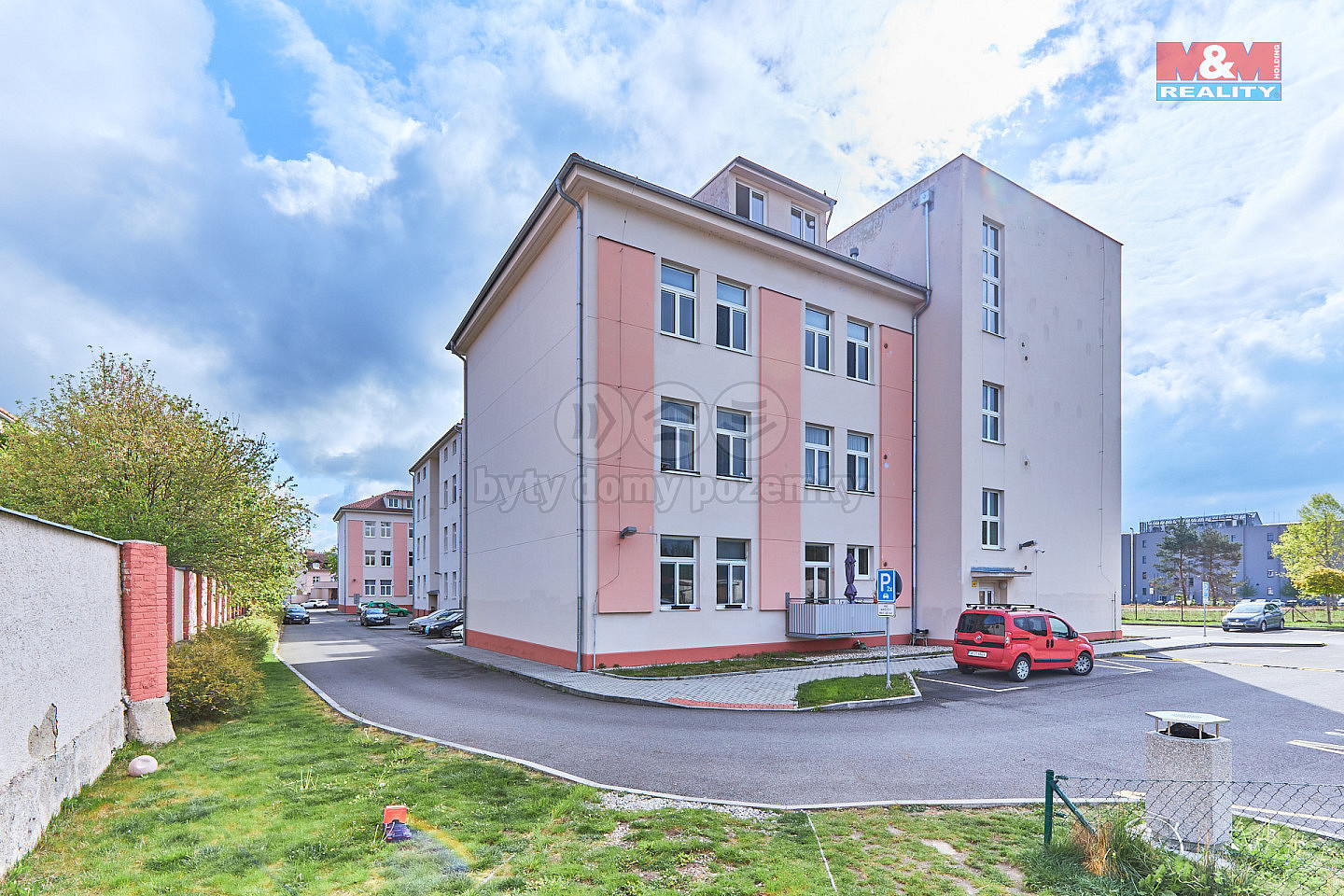Pronájem bytu 1+kk 25 m² – fotografie 3