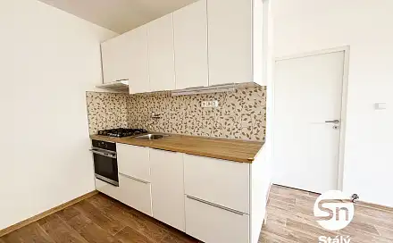 Pronájem bytu 2+kk 40 m², Tisovecká, Kolín - Kolín II