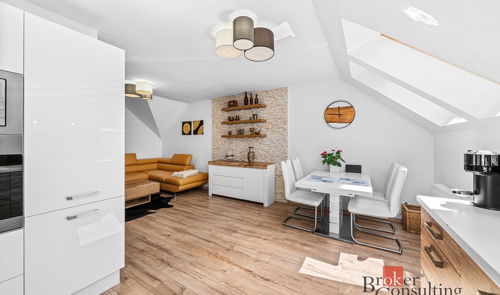 Prodej domu 198 m² s pozemkem 456 m², Losiná – náhled fotky 10