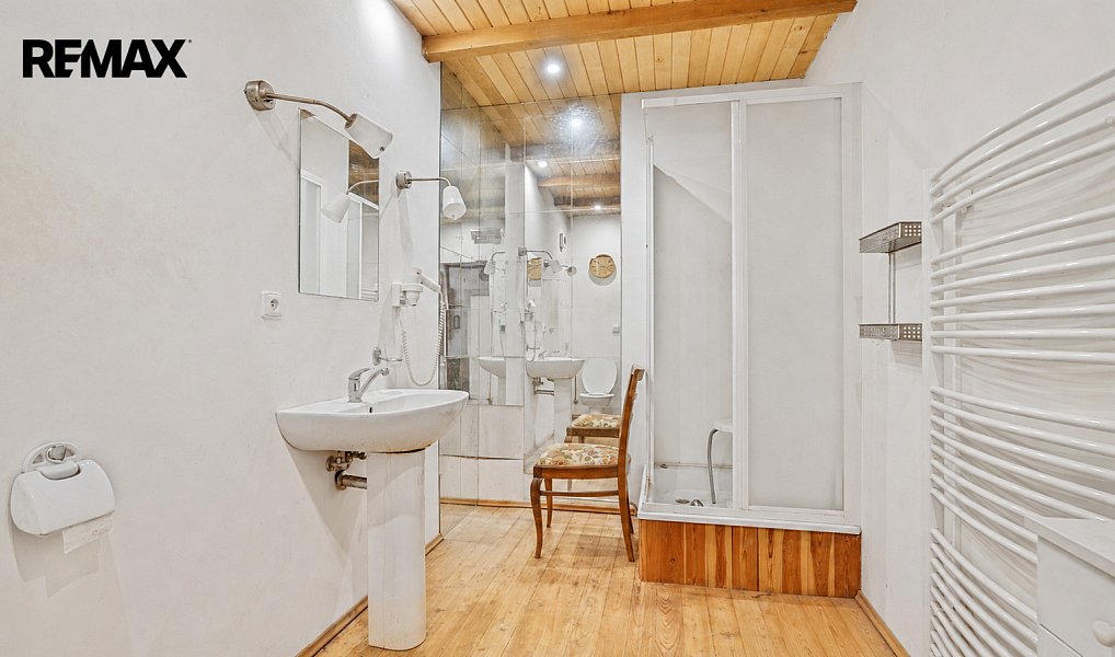 Prodej domu 250 m² s pozemkem 2 111 m², Třebestovice – náhled fotky 9