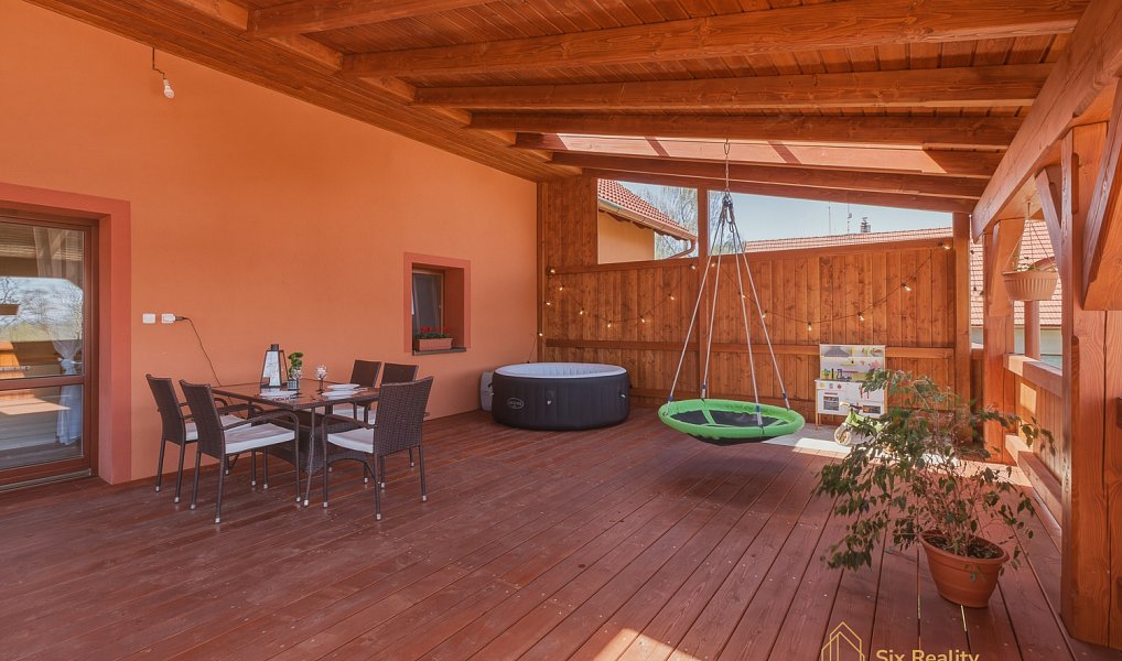 Prodej domu 261 m² s pozemkem 800 m², Zavidov – náhled fotky 22