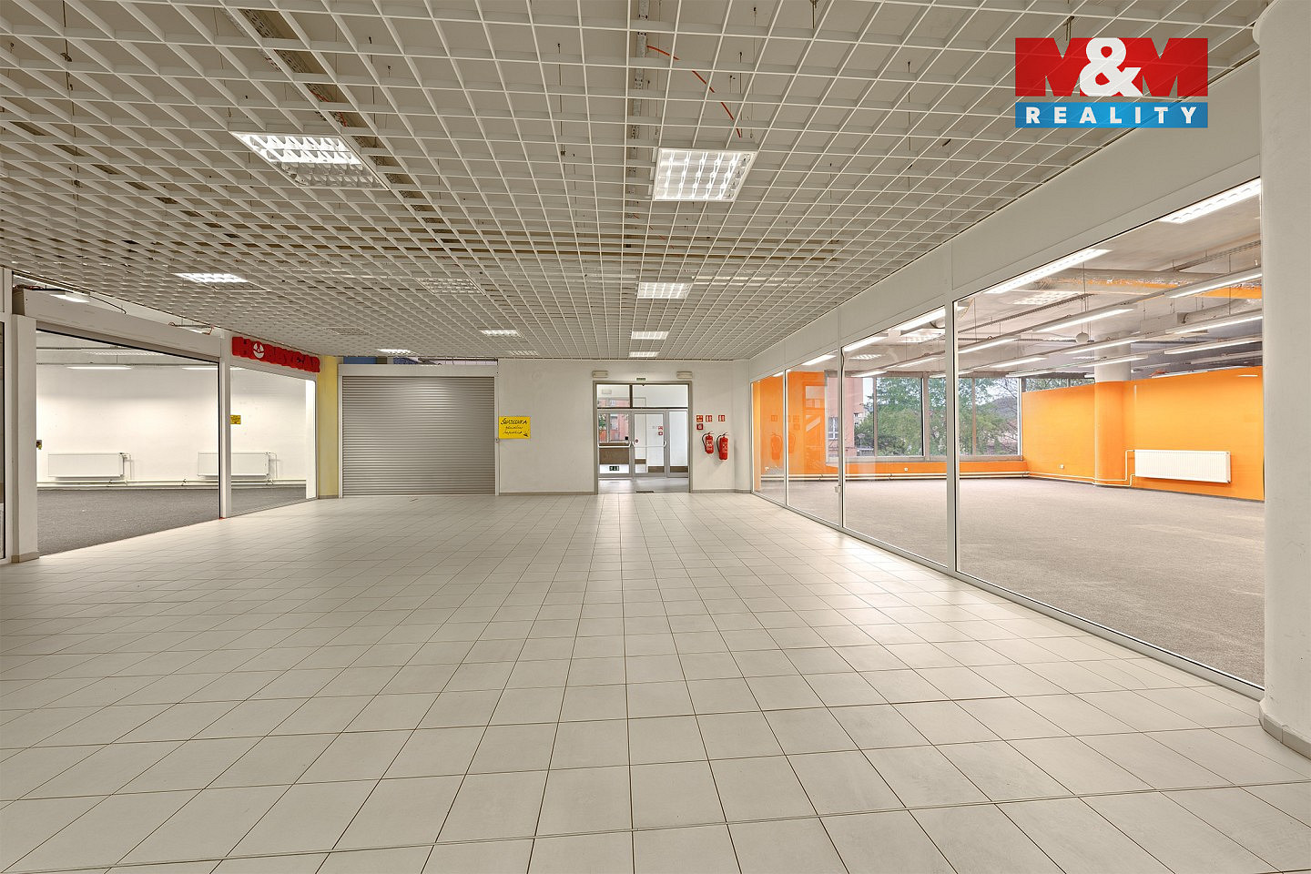 Pronájem obchodních prostor 100 m² — photo 3