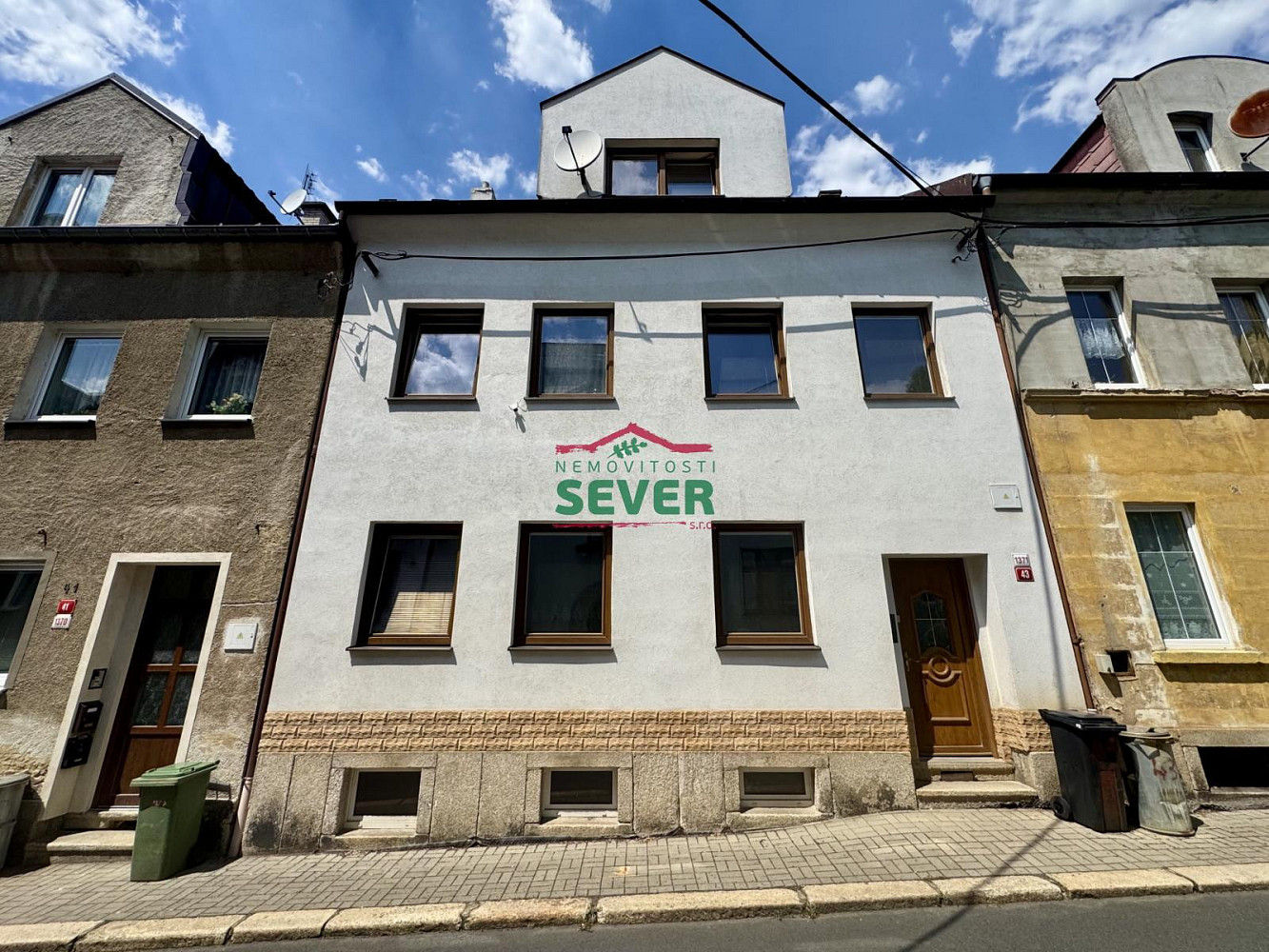 Prodej domu 240 m² s pozemkem 209 m²