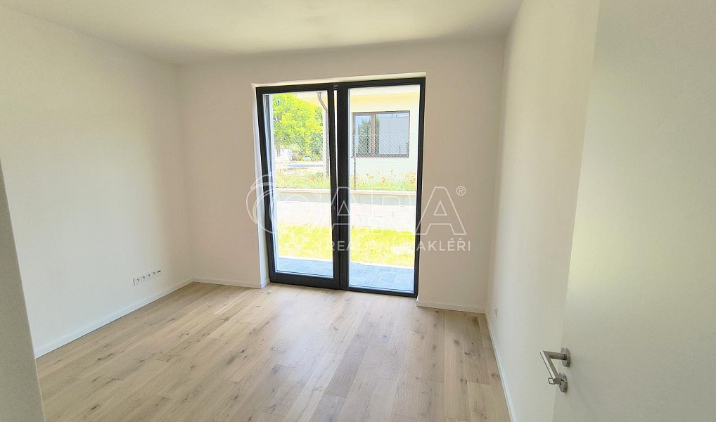 Pronájem bytu 4+kk 106 m², Vysoký Újezd – náhled fotky 12