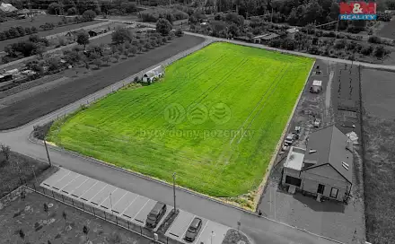 Prodej stavebního pozemku 1 282 m², Přerov - Přerov V-Dluhonice