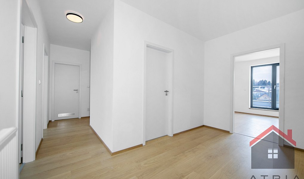 Prodej bytu 4+kk 104 m², Třemošná – náhled fotky 10