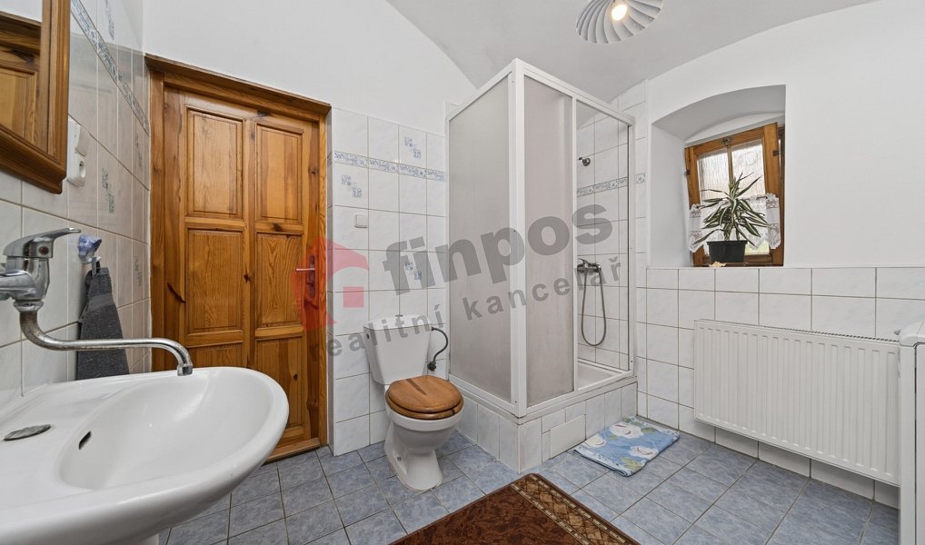 Prodej domu 271 m² s pozemkem 1 077 m², Rožmitál pod Třemšínem – náhled fotky 15