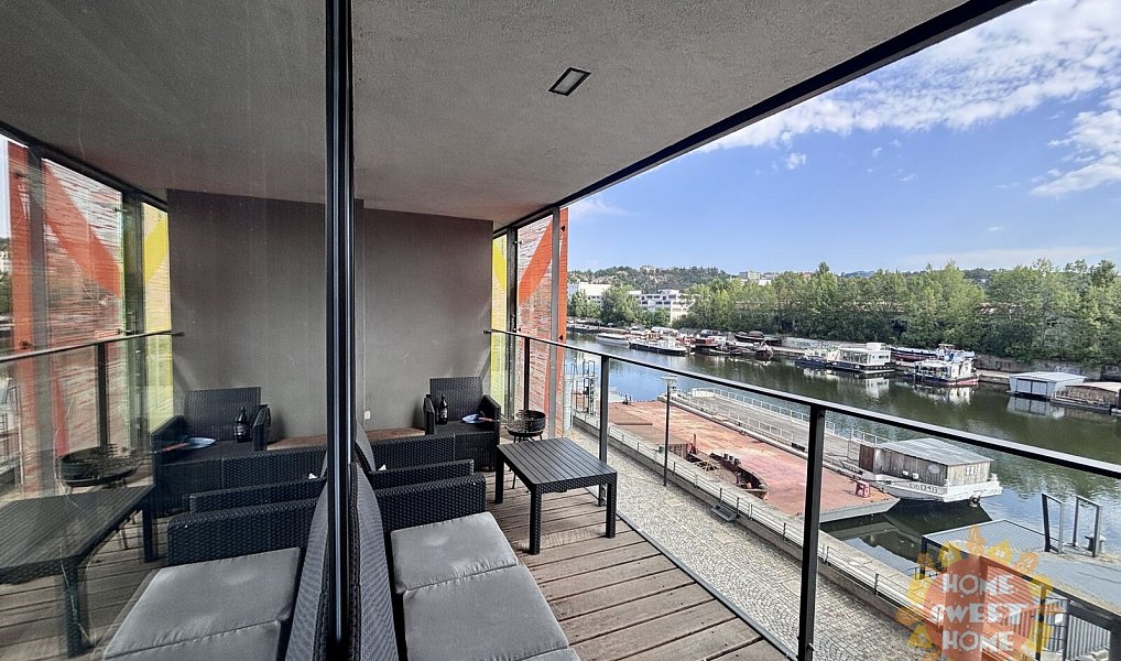 Pronájem bytu 2+kk 70 m², Praha – náhled fotky 11