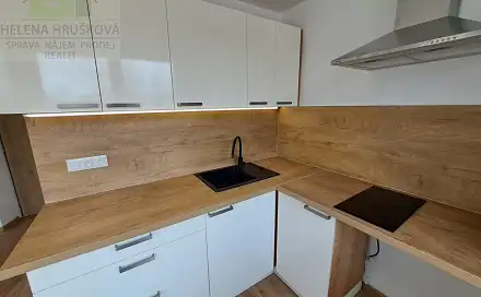 Pronájem bytu 1+1 31 m², Jičínská, Ostrava - Výškovice
