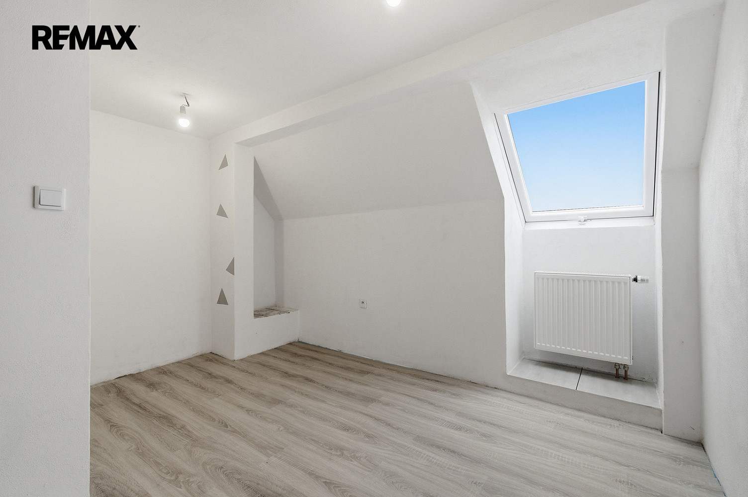 Prodej domu 207 m² s pozemkem 1 227 m² – další