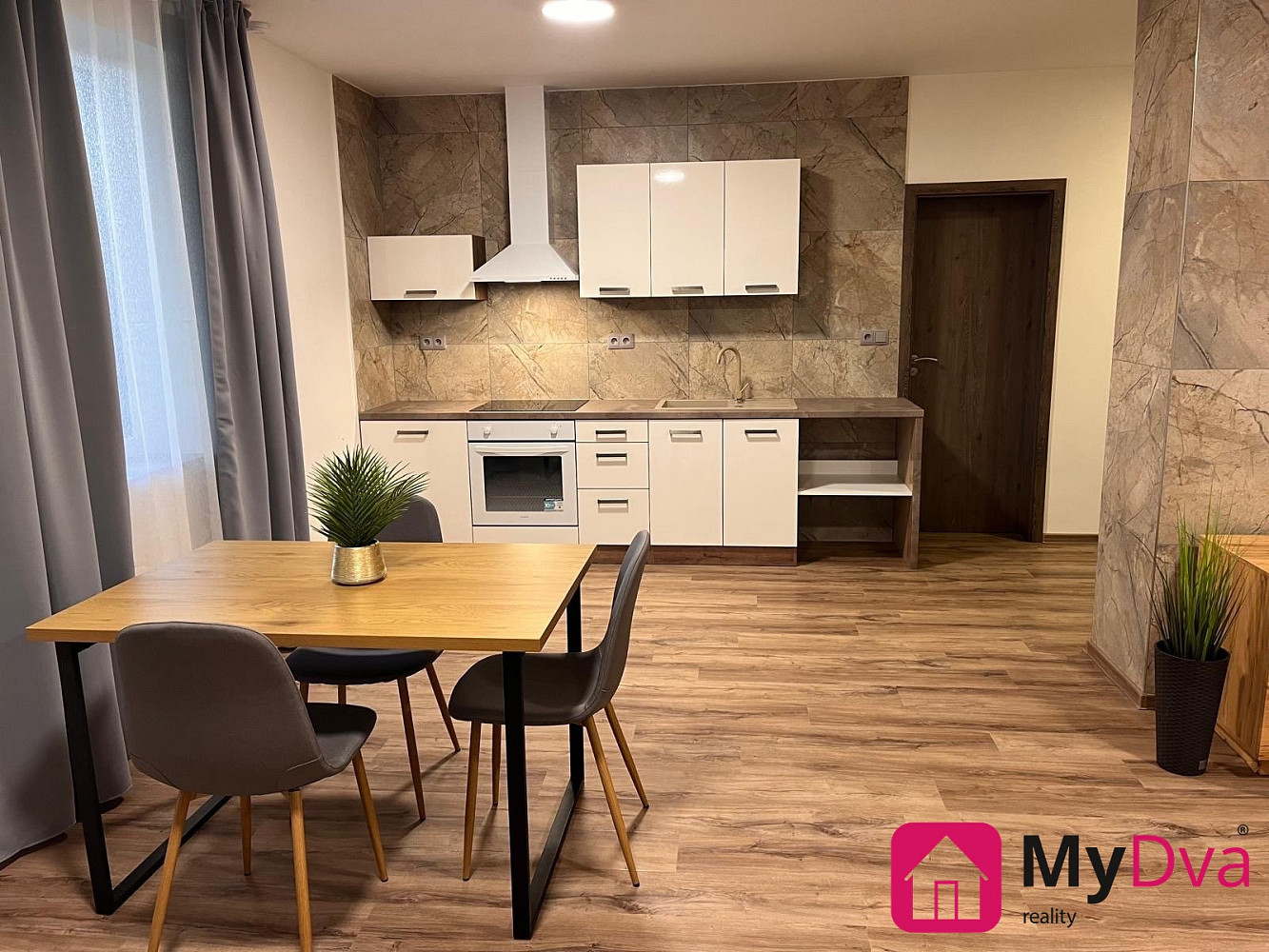 Pronájem bytu 2+kk 62 m²