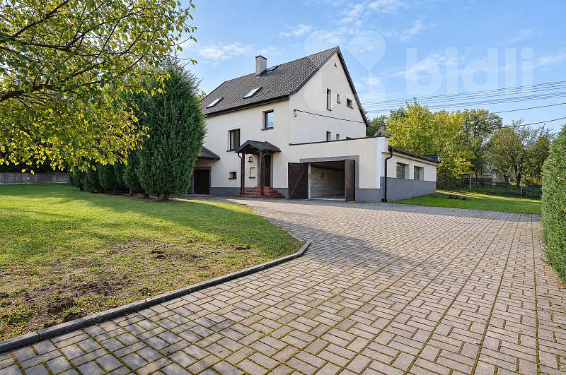 Prodej domu 159 m² s pozemkem 1 531 m²