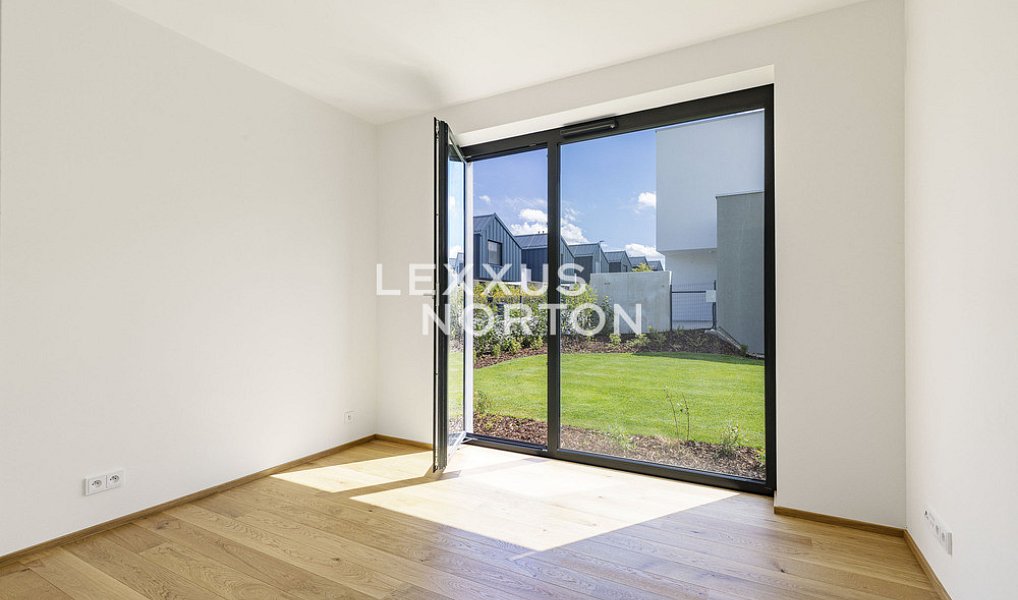 Prodej domu 231 m² s pozemkem 446 m², Praha – náhled fotky 4
