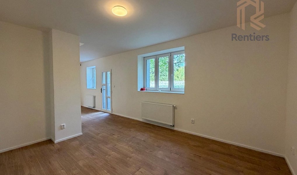 Prodej domu 137 m² s pozemkem 332 m², Rostoklaty – náhled fotky 7