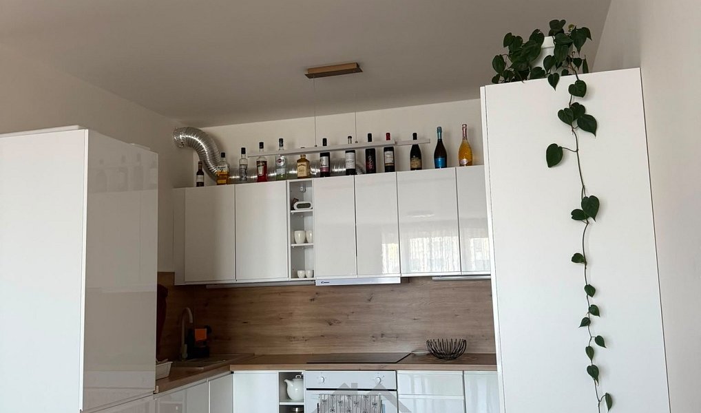 Prodej bytu 3+kk 89 m², Praha – náhled fotky 2