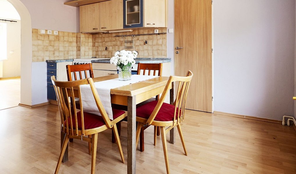 Pronájem domu 197 m² s pozemkem 1 010 m², Nemochovice – náhled fotky 6