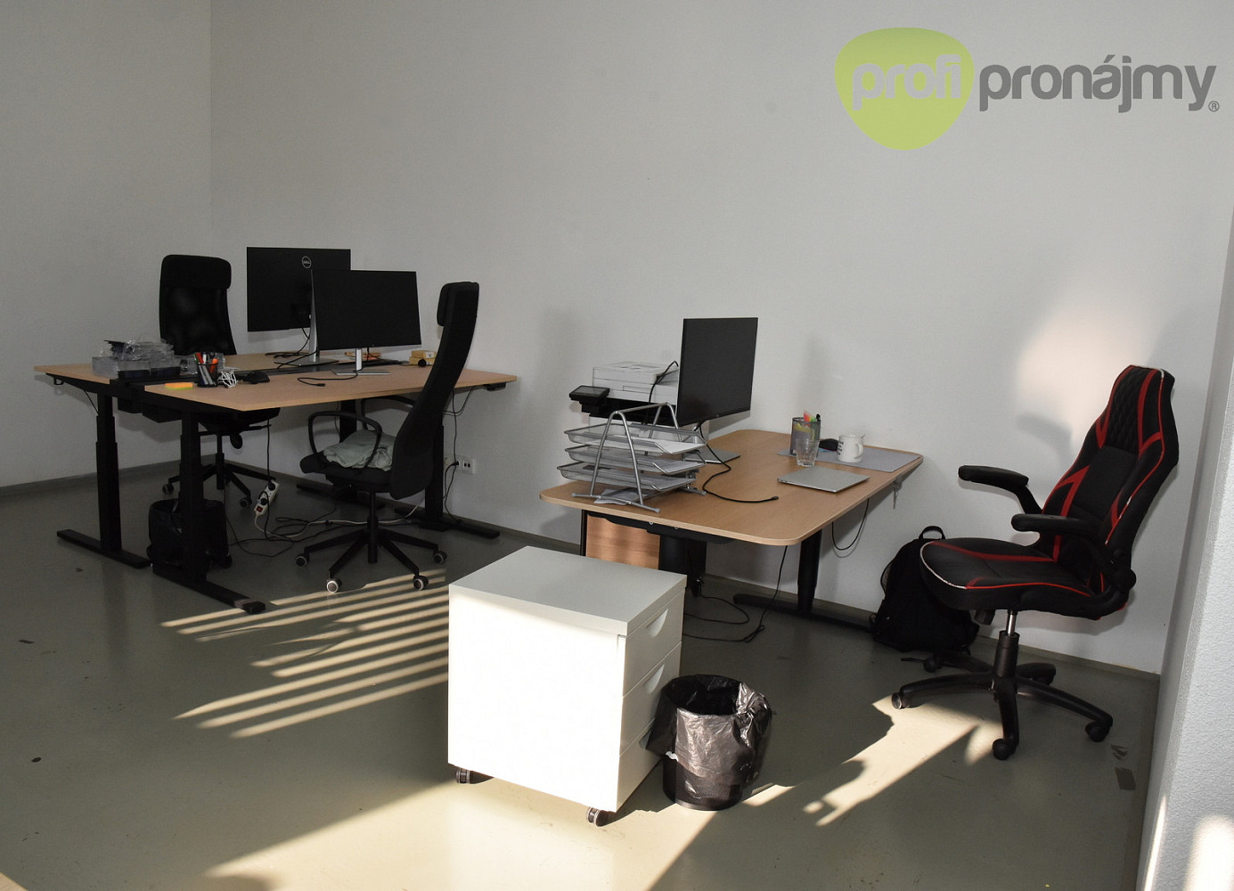 Pronájem obchodních prostor 701 m² — photo 4