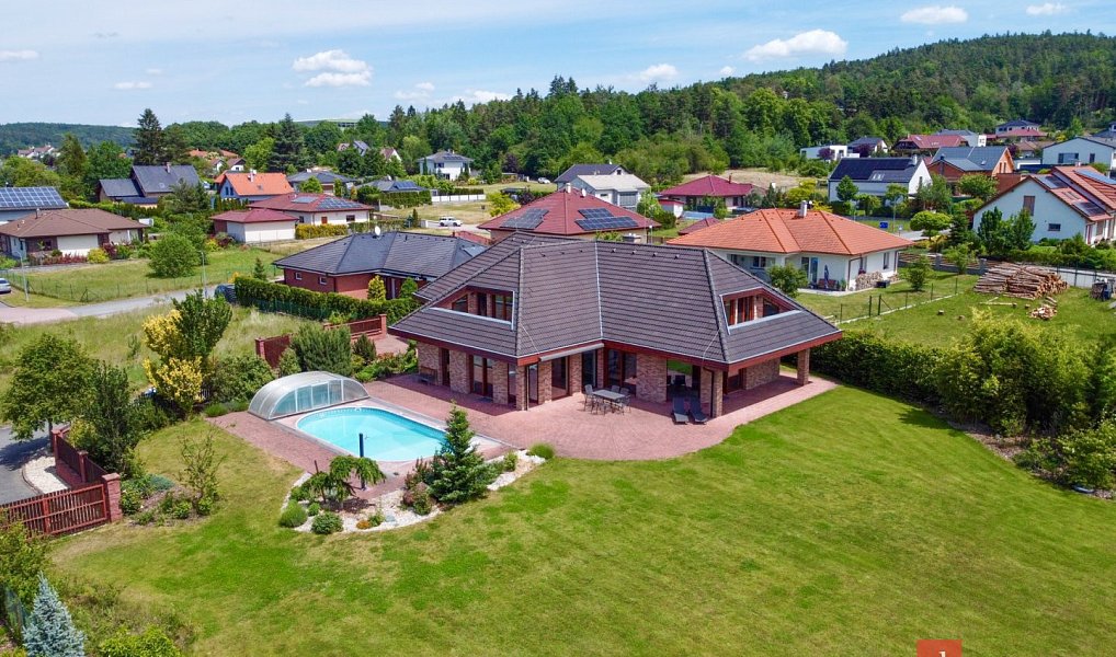 Prodej domu 372 m² s pozemkem 2 751 m², Štěnovice – náhled fotky 38