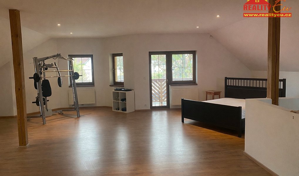 Prodej domu 177 m² s pozemkem 625 m², Mochov – náhled fotky 12