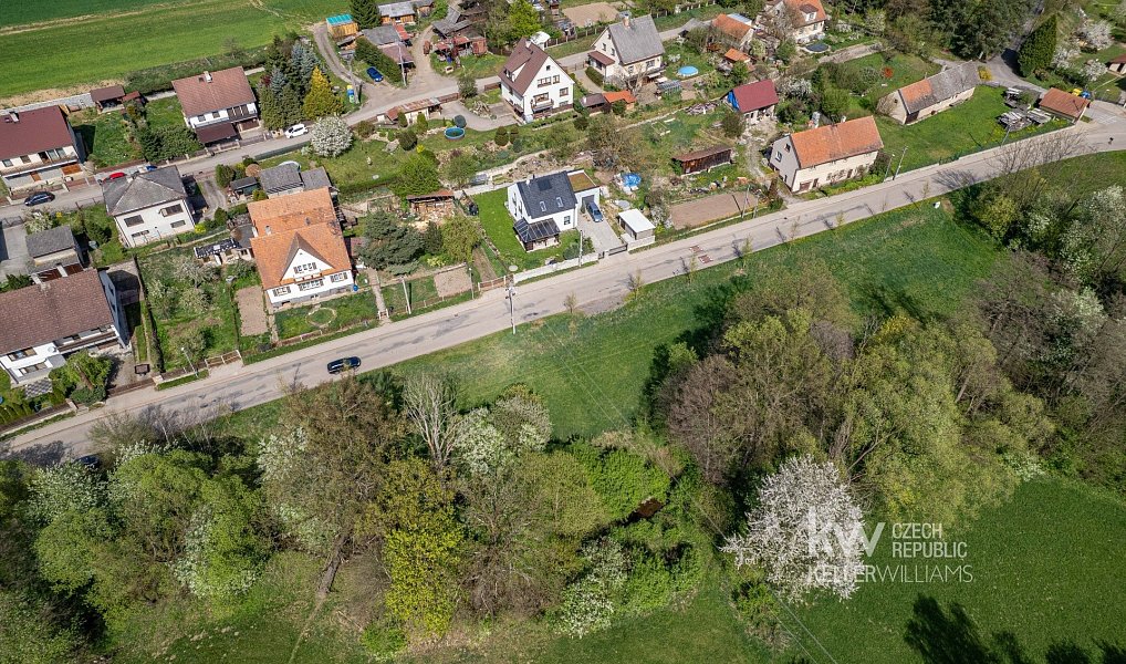 Prodej stavebního pozemku 979 m², Petroupim – náhled fotky 6
