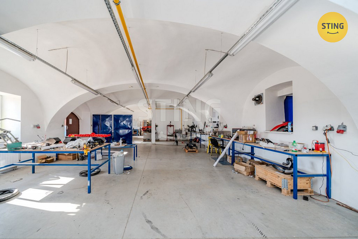 Prodej výrobních prostor 2 880 m² – fotografie 3
