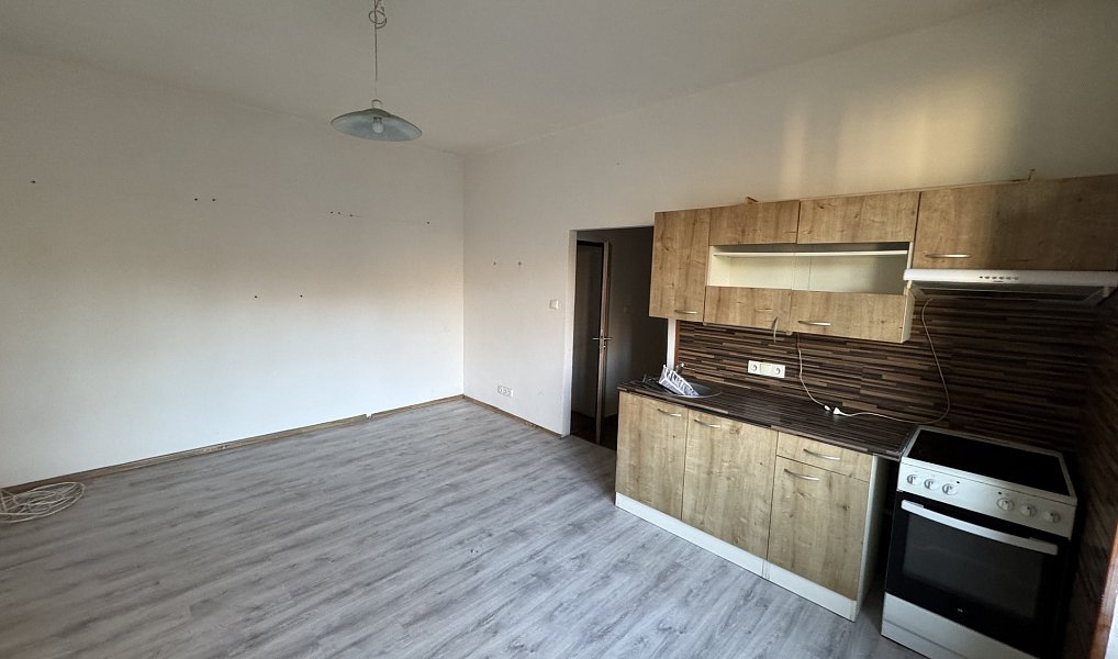 Prodej nájemního domu, činžáku 1 165 m², Šluknov – náhled fotky 10