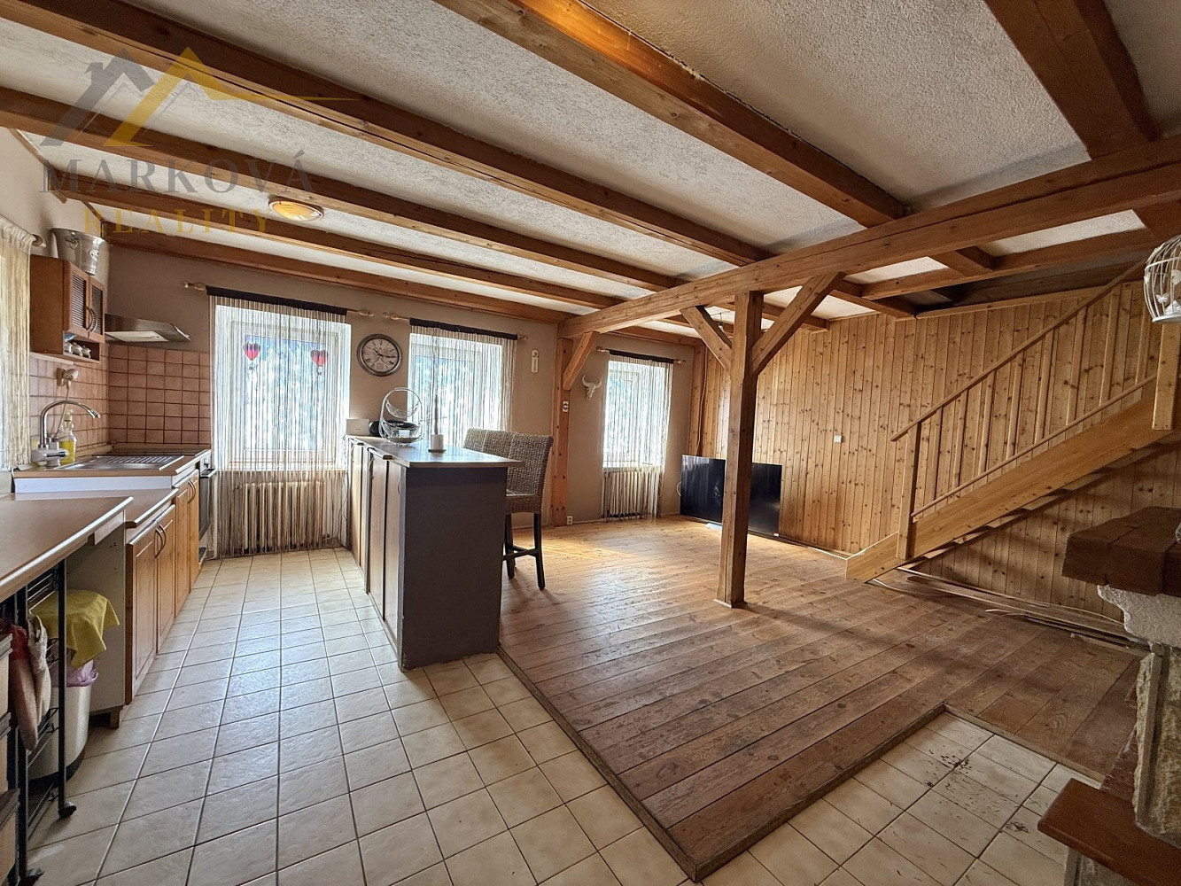 Prodej domu 192 m² s pozemkem 803 m² – fotografie 2