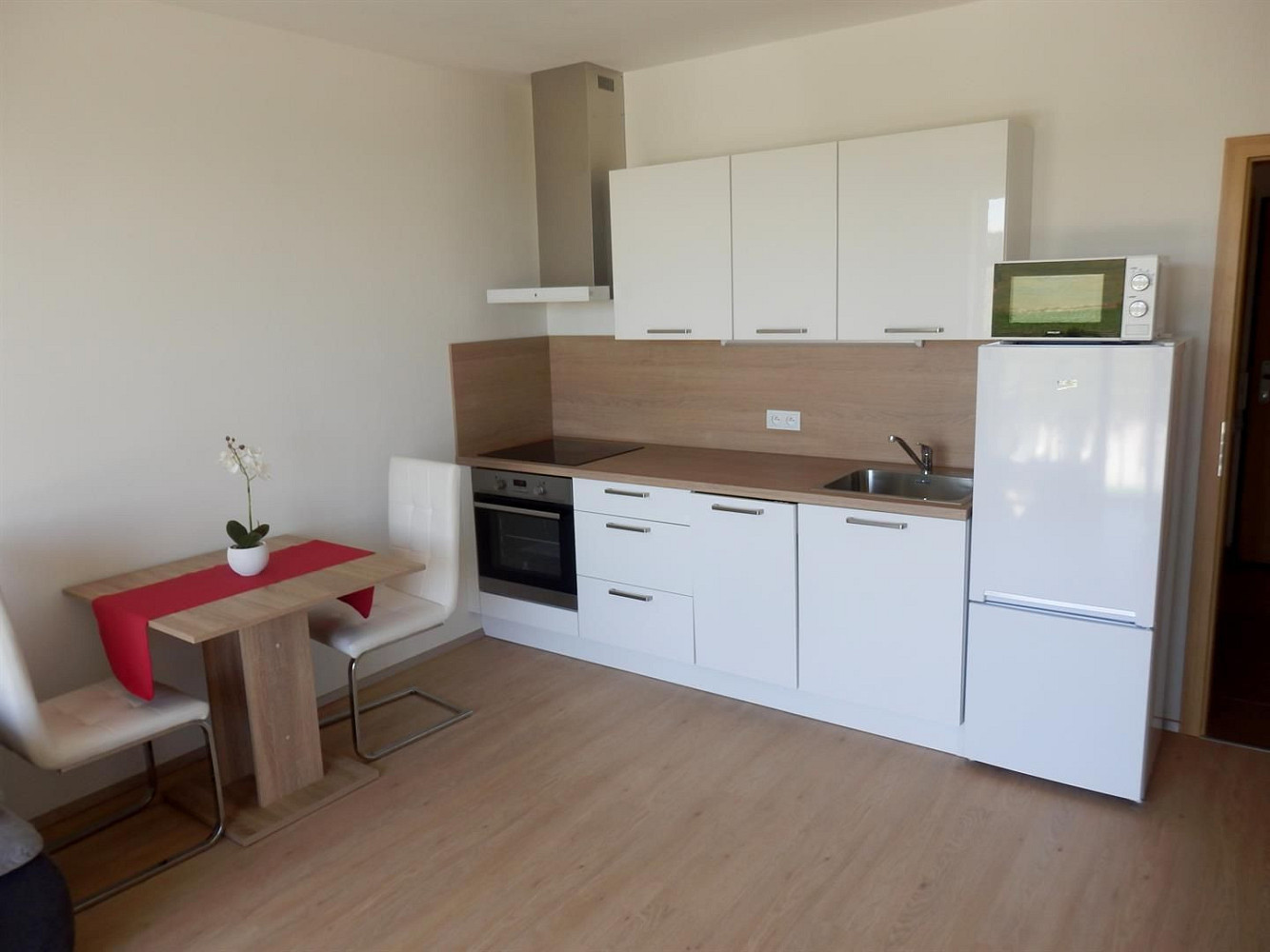 Pronájem bytu 1+kk 36 m² — photo 3