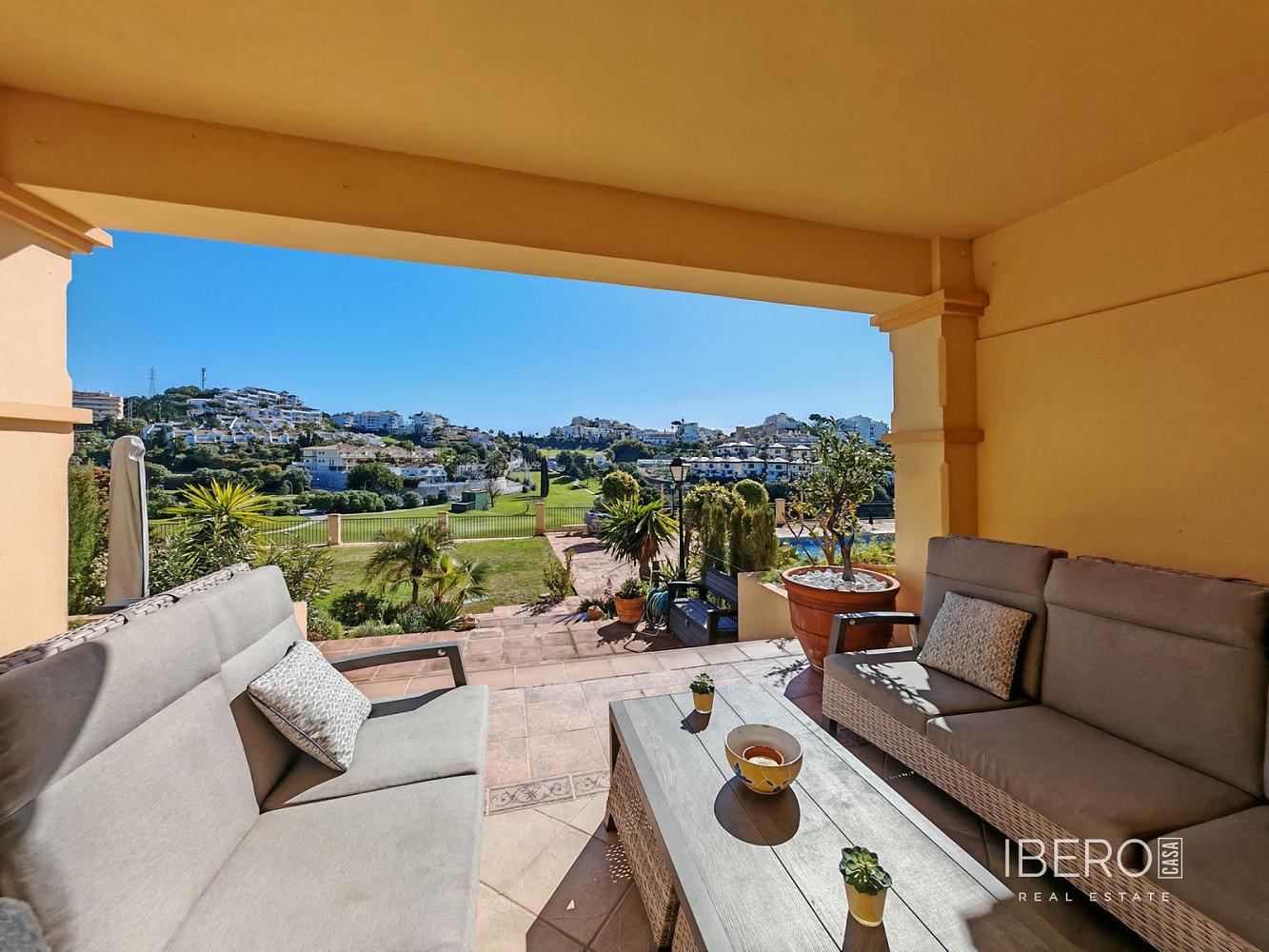 Casa 5+kk – Mijas, Riviera del Sol - Fase VIII, Urbanización Sitio de Calahonda - Vista 4