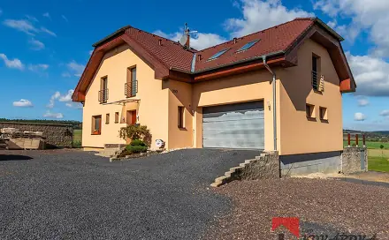 Prodej domu 346 m² s pozemkem 2 669 m², Újezd, okres Beroun