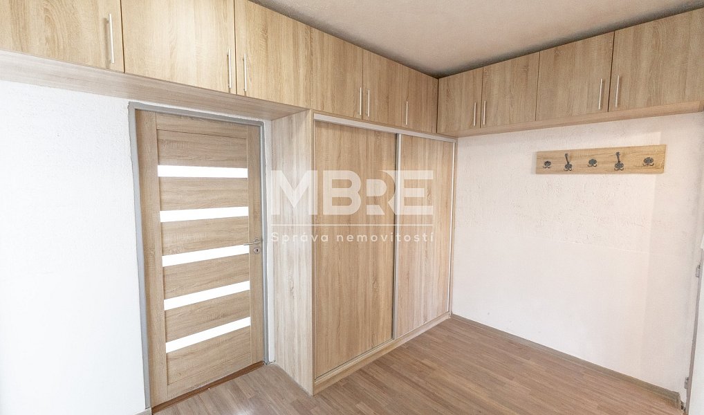Pronájem bytu 2+1 58 m², Břidličná – náhled fotky 2