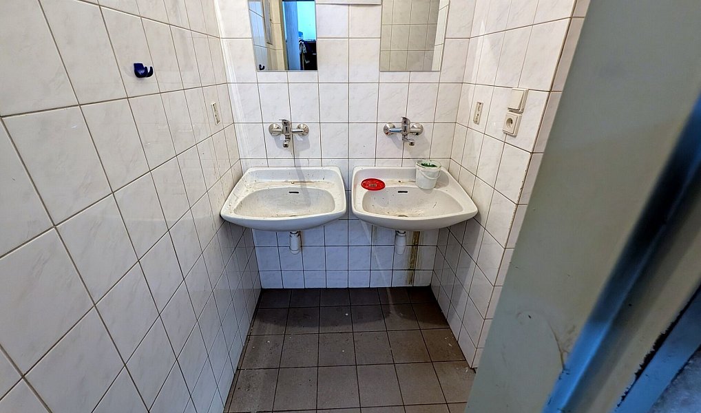 Prodej skladovacích prostor 950 m², Tanvald – náhled fotky 19