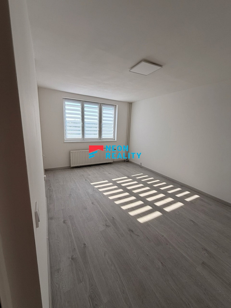 Pronájem bytu 1+1 39 m² — photo 2