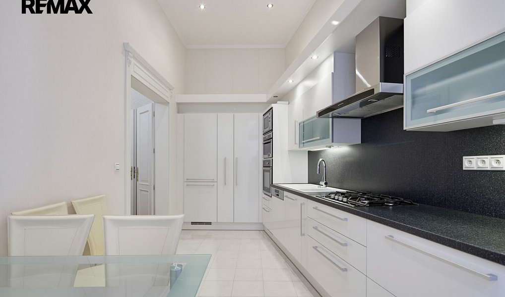 Prodej bytu 3+1 104 m², Karlovy Vary – náhled fotky 7
